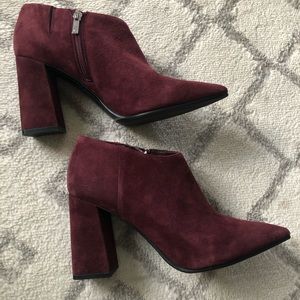 Marc Fisher size 8.5 suede booties
